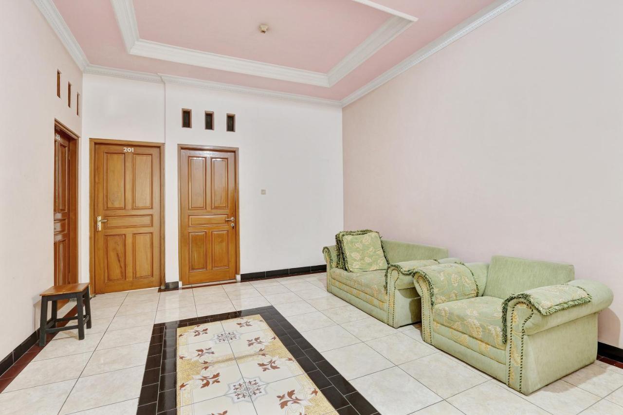 Hotel Wisma Ck Kebumen Εξωτερικό φωτογραφία