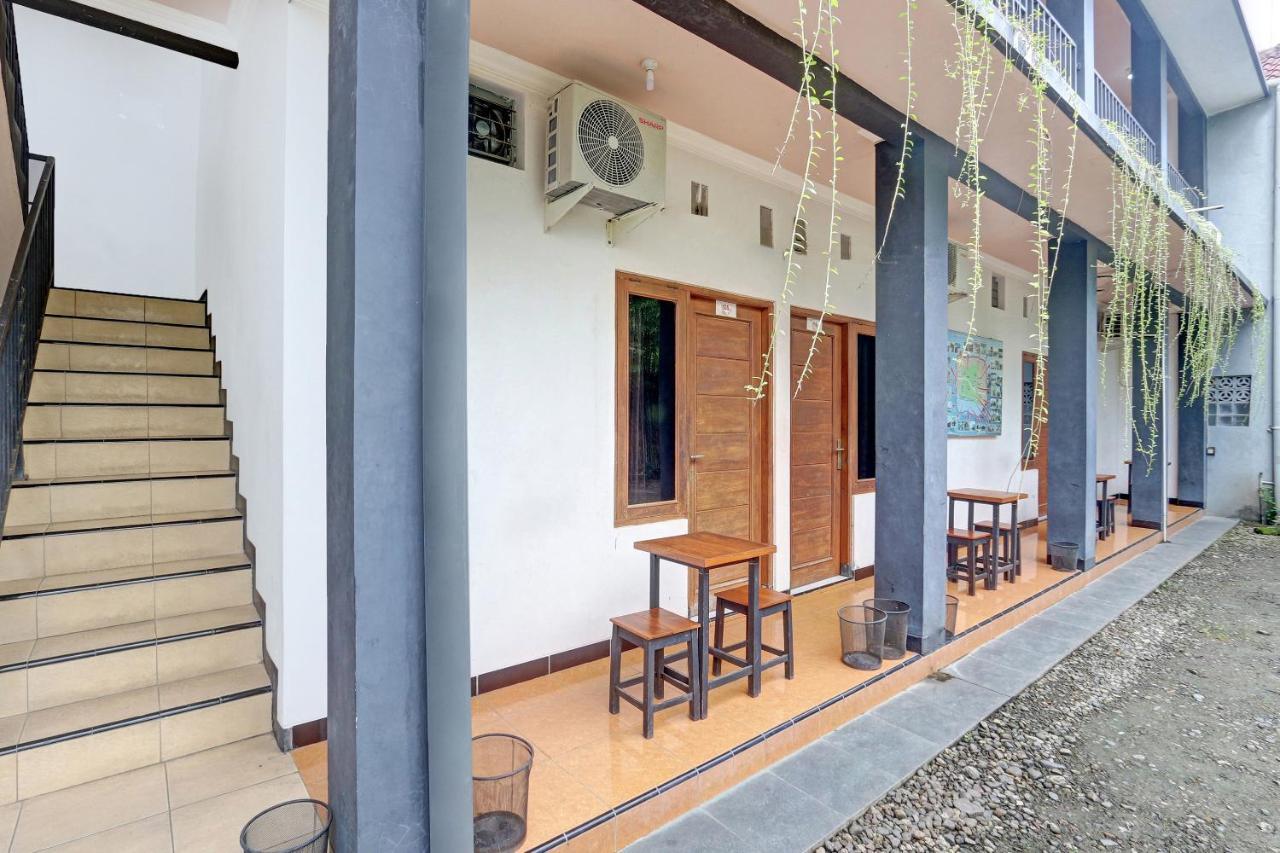 Hotel Wisma Ck Kebumen Εξωτερικό φωτογραφία